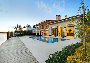 Hotel & Resort Booking - Screenshot 2